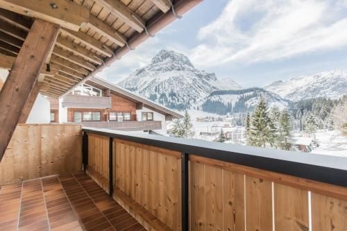 Outdoor Pictures 24