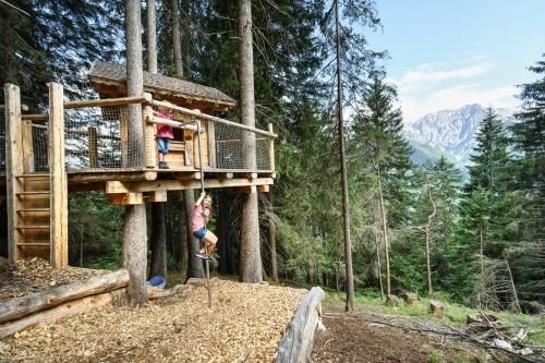 Outdoor Pictures 23