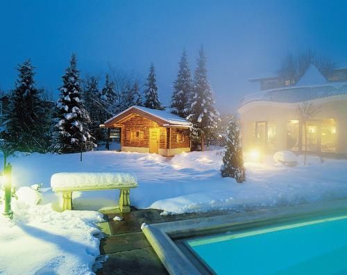 Outdoor Pictures 24