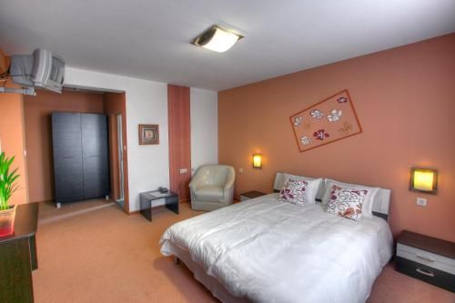 Family Hotel Mania