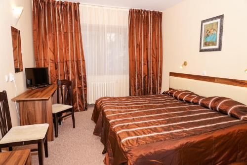 Hotel Bor