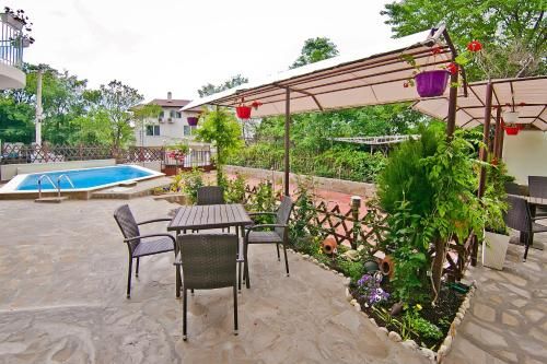 Outdoor Pictures 21