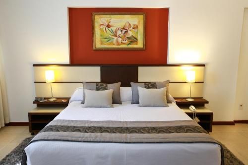 Mondrian Suite Hotel