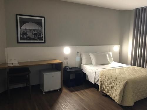 Hotel Lunes