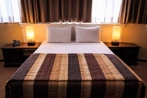 Marques Plaza Hotel