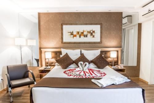 Summit Hotel Monaco
