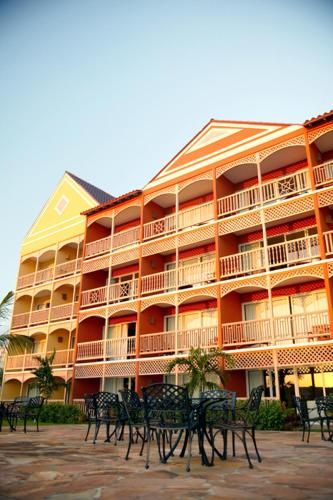 Pelican Bay Hotel