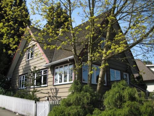 Point Grey Guest House