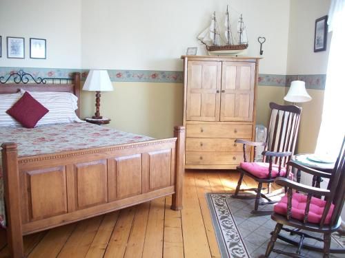 Louisbourg Harbour Inn