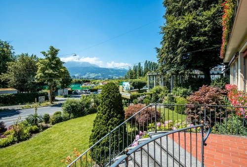 Outdoor Pictures 21