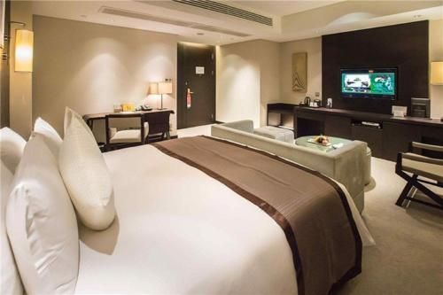 Howard Johnson IFC Plaza Ningbo