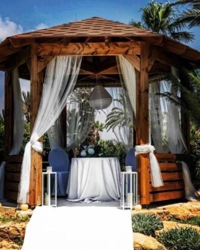 Outdoor Pictures 24