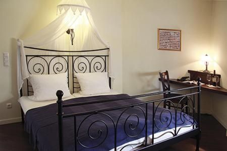Schlosshof anno 1743