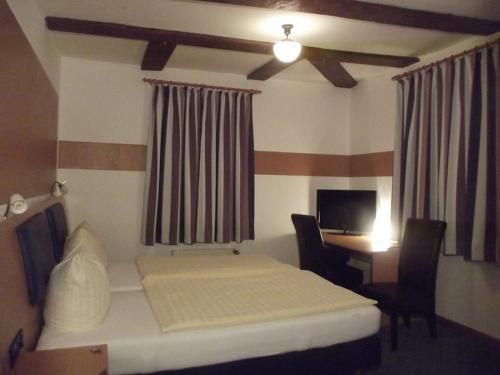 Altes Rathaus Hotel-Restaurant-Cafe