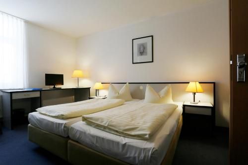 Konsumhotel am Park