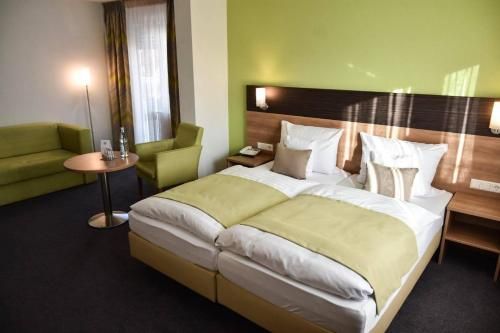 Martins Klause Airport Messe Hotel - !!Air conditioning!!