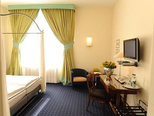 Hotel Image 1
