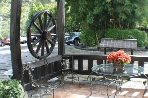 Outdoor Pictures 17