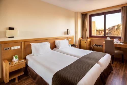 Holiday Inn Madrid – Pirámides