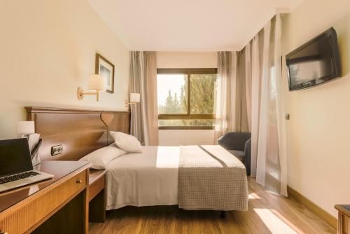 Alixares Hotel
