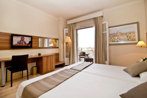 Hotel Pirineos