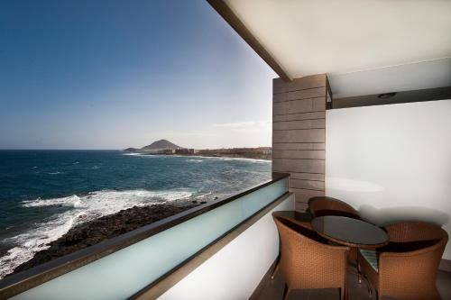 Kn Hotel Arenas del Mar Adults Only