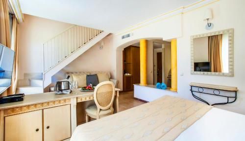 VIVA Cala Mesquida Suites & Spa Adults Only 16
