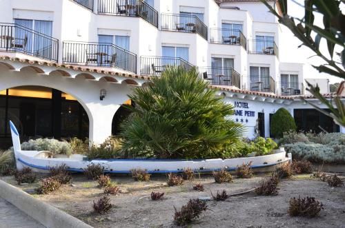 Hotel Llane Petit