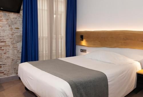Hostal Paris