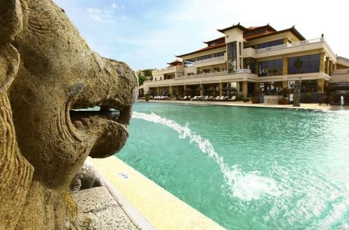 Regency Country Club, Apartments Suites