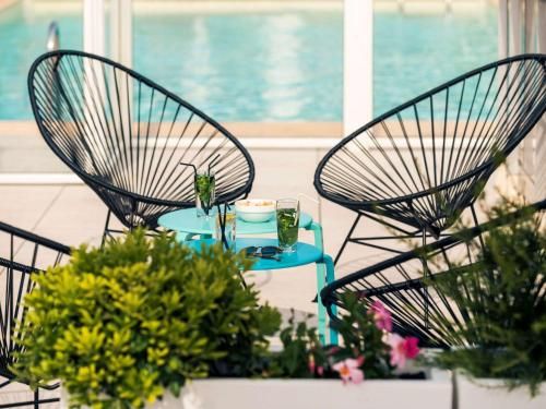 Outdoor Pictures 22