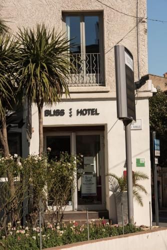 Bliss Hotel