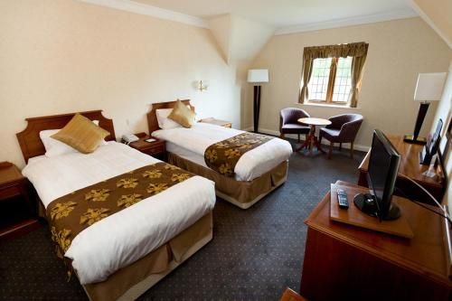 The Pear Tree Inn & Country Hotel
