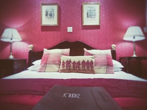 MIDDLE RUDDINGS COUNTRY INN