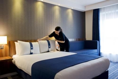 Holiday Inn Express Dunstable