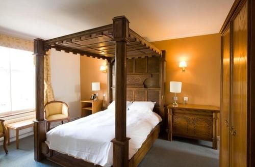 The Coleshill by Greene King Inns