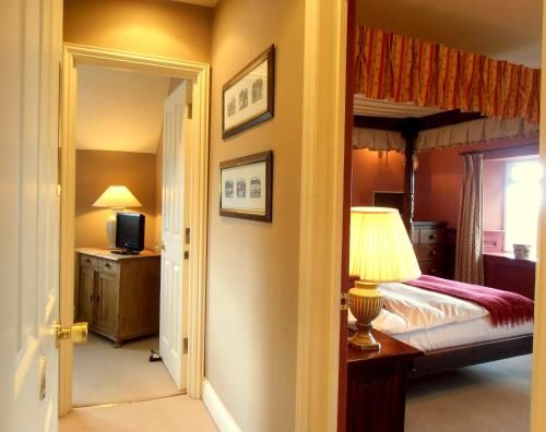 The Hunters Rest Inn