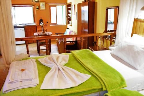 Symi Garden Studios