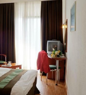 ELPIDA CITY HOTEL