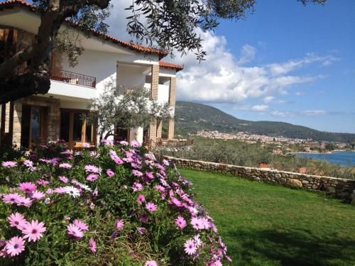Yialasi Hotel