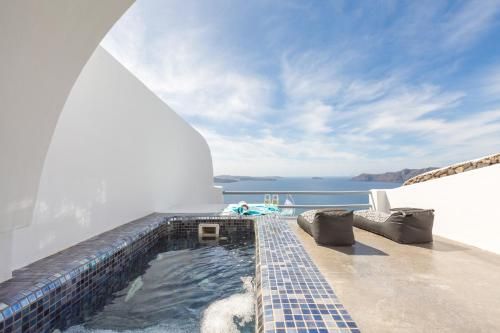 Oia Suites