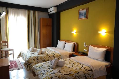 Alexiou Hotel