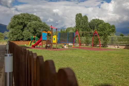 Outdoor Pictures 22