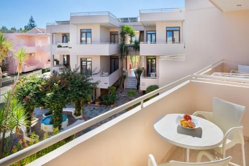 Oscar Suites & Village
