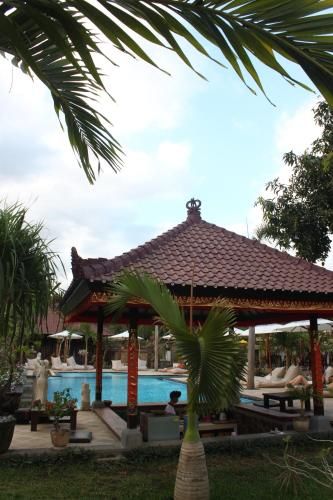 Tirta Sari Bungalow