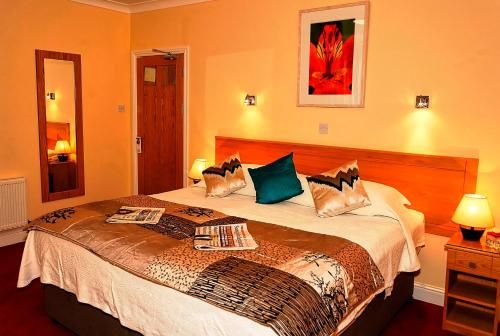 GARNISH HOUSE - GUEST HOUSE