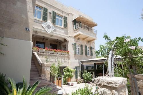 The Colony Hotel