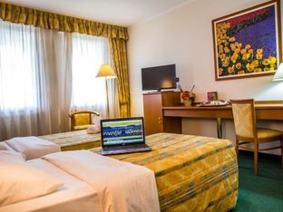 Hotel Image 2
