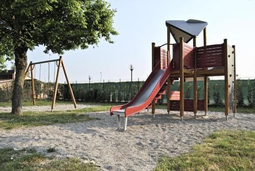 Outdoor Pictures 13