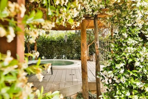 Outdoor Pictures 22